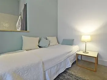 La Merci, D'hotes